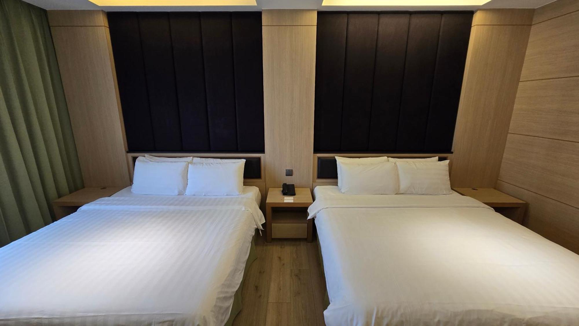 Hotel R14 Kaohsiung Luaran gambar