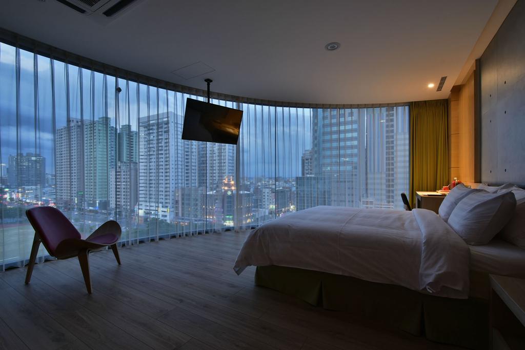 Hotel R14 Kaohsiung Luaran gambar