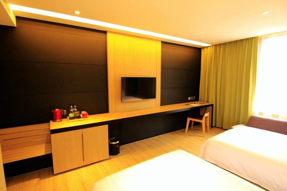 Hotel R14 Kaohsiung Luaran gambar