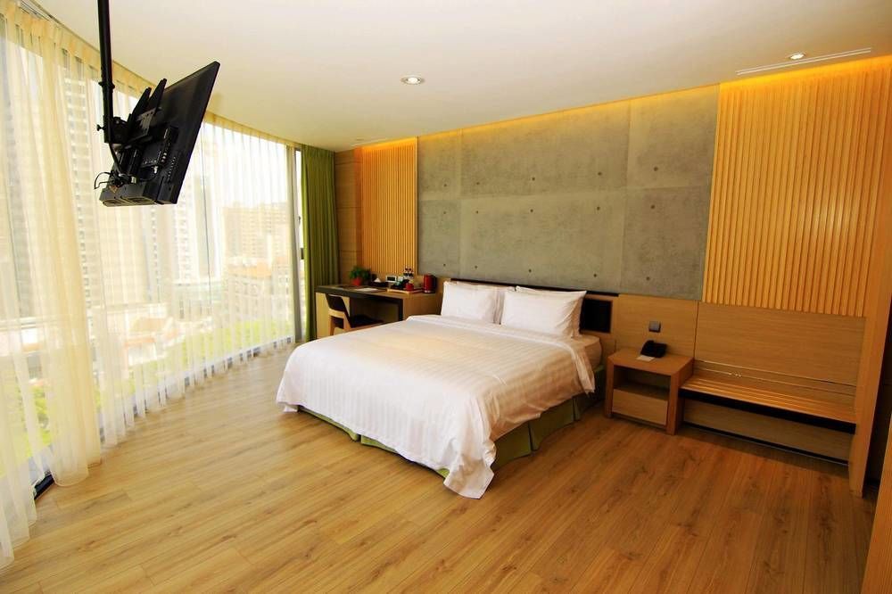 Hotel R14 Kaohsiung Luaran gambar